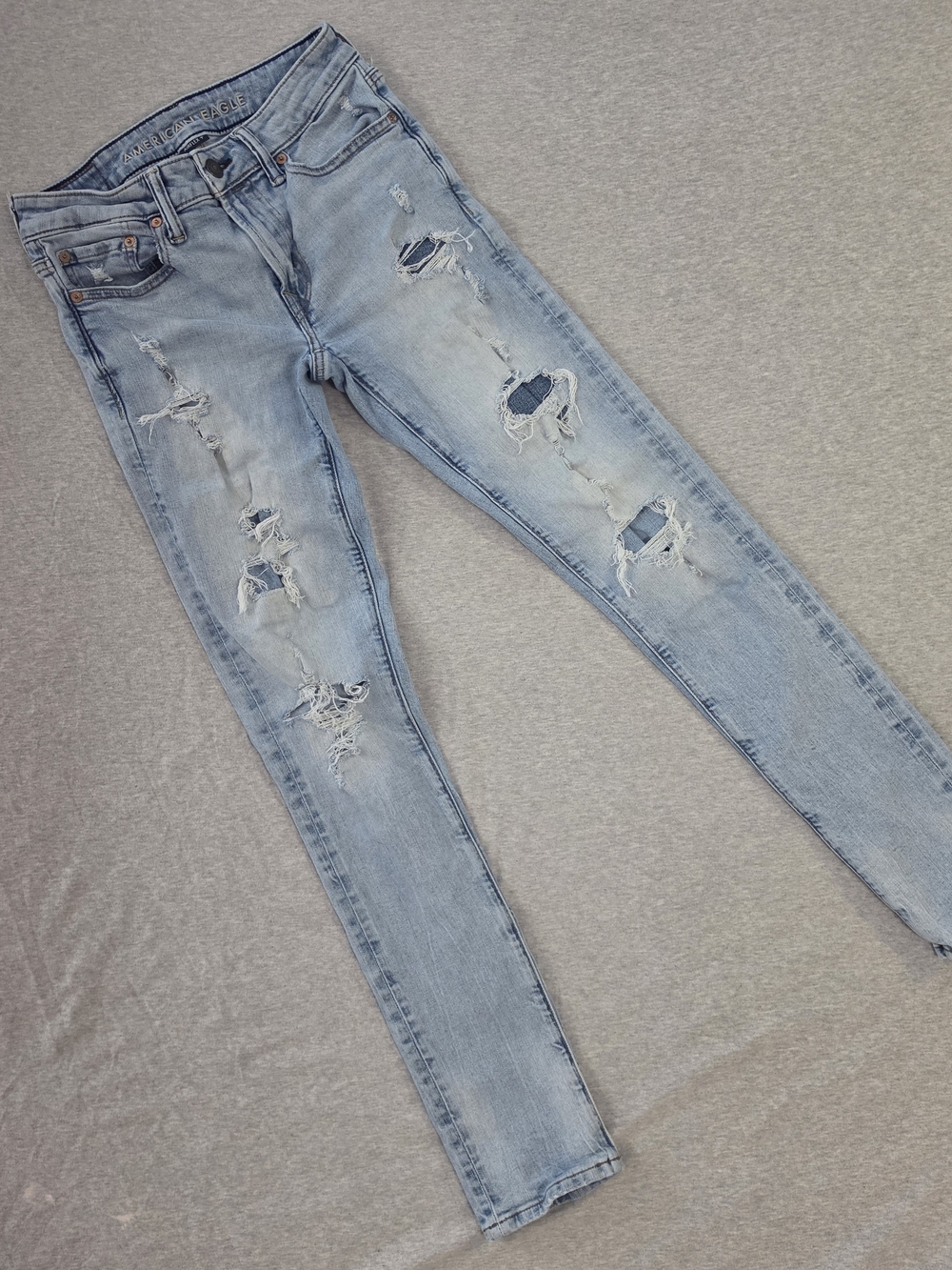 American Eagle Outfitters Airflex Light Wash Distressed Skinny Jeans Size 28